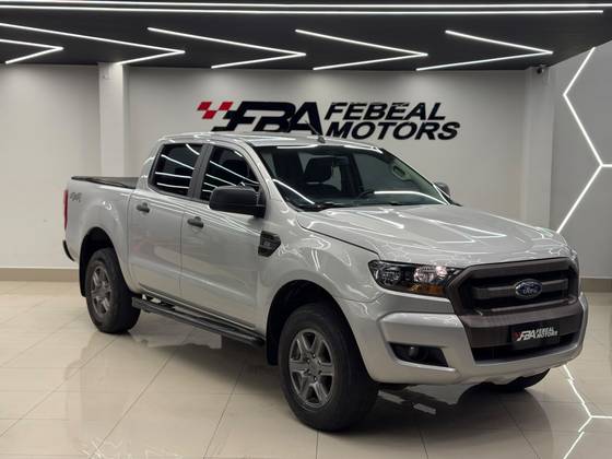 FORD RANGER 2.2 XLS 4X4 CD 16V DIESEL 4P MANUAL FORD RANGER 2.2 XLS 4X4 CD 16V DIESEL 4P MANUAL